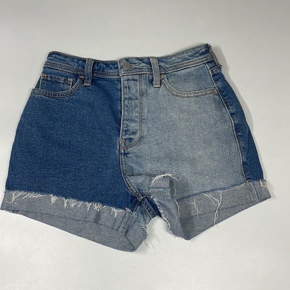 Hollister Ultra High Rise Mom Short 3" Two Toned Button Fly Size 25 - Picture 1 of 8